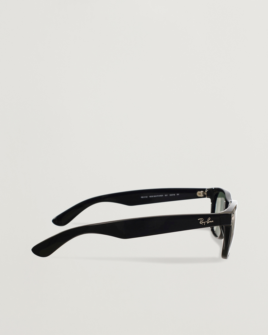 Men | Sunglasses | Ray-Ban | New Wayfarer Sunglasses Black/Crystal Green