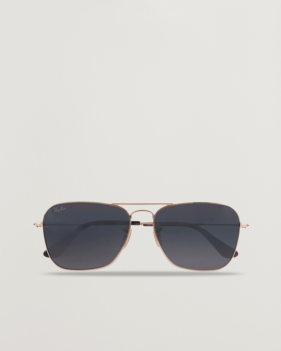 Men | Sunglasses | Ray-Ban | 0RB3136 Caravan Sunglasses Gold/Grey