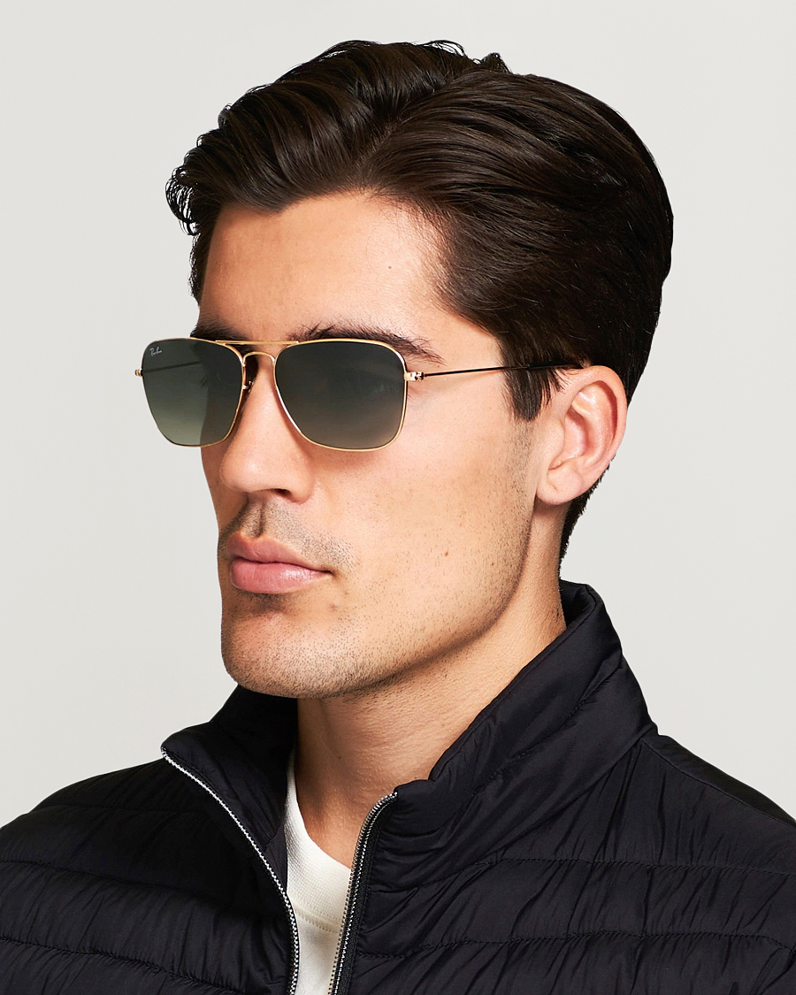 Men | Square Frame Sunglasses | Ray-Ban | 0RB3136 Caravan Sunglasses Gold/Grey