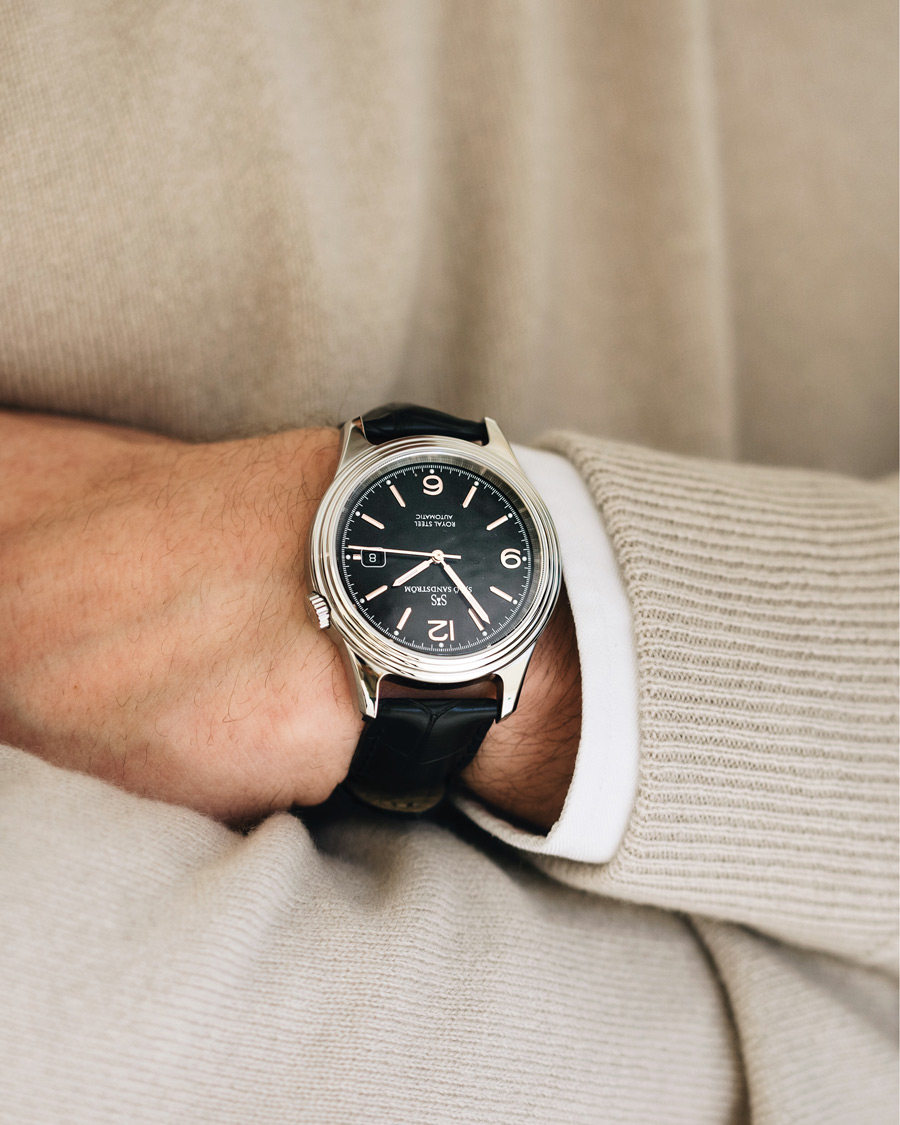 Men | Fine watches | Sjöö Sandström | Royal Steel Classic 41mm Black and Black Alligator