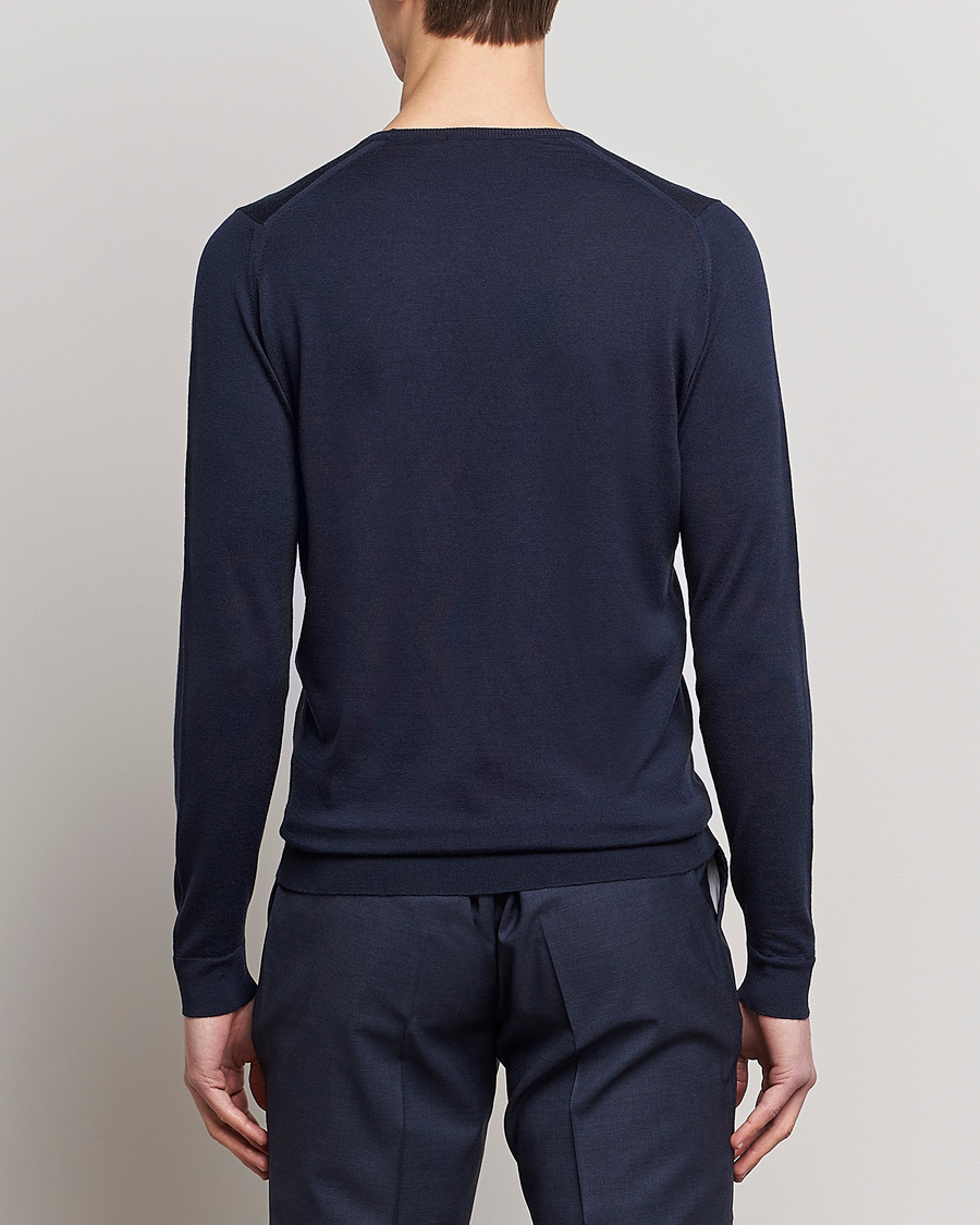 Men | Sweaters & Knitwear | John Smedley | Lundy Extra Fine Merino Crew Neck Midnight