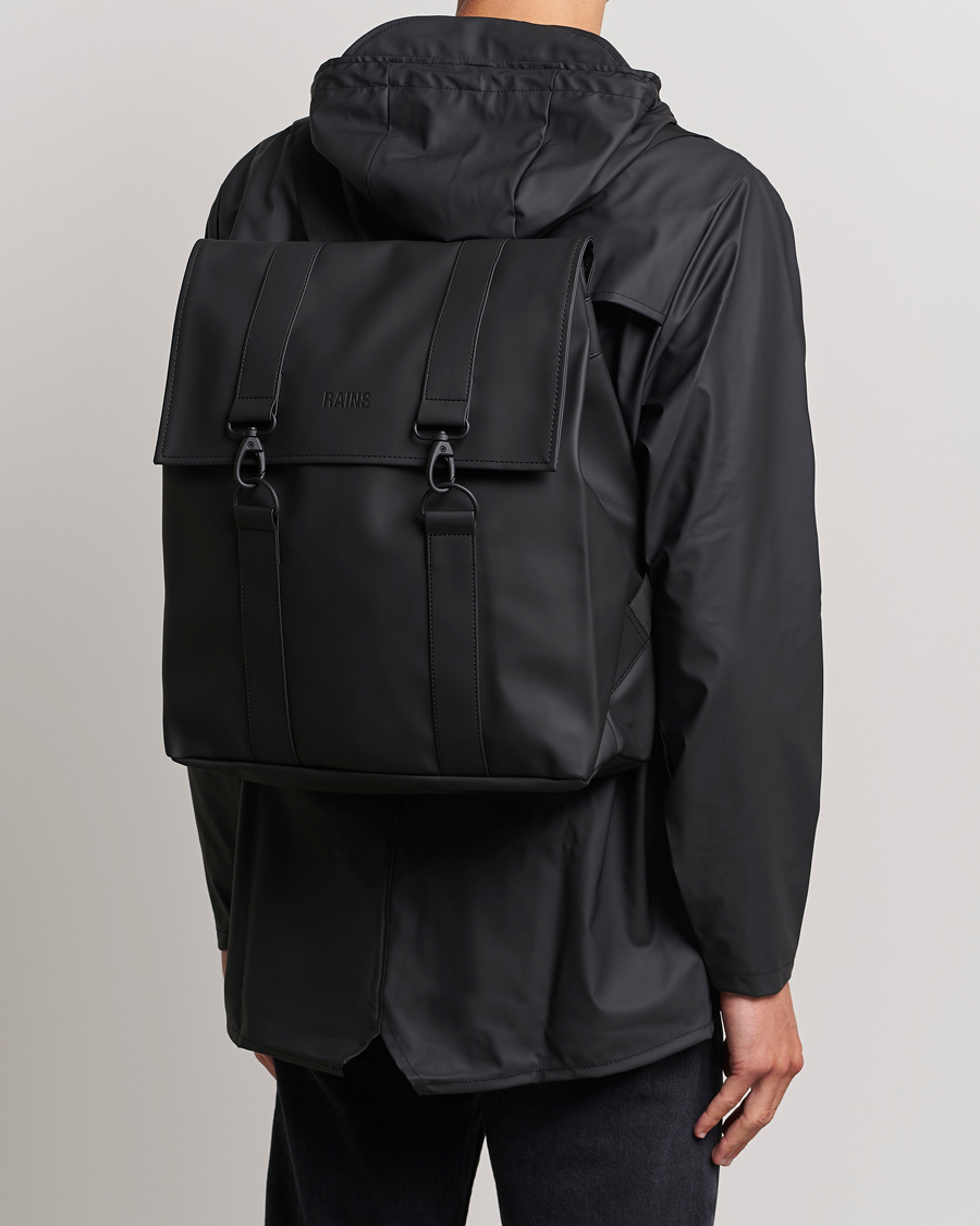 Men | Face the Rain in Style | RAINS | Messenger Bag Black
