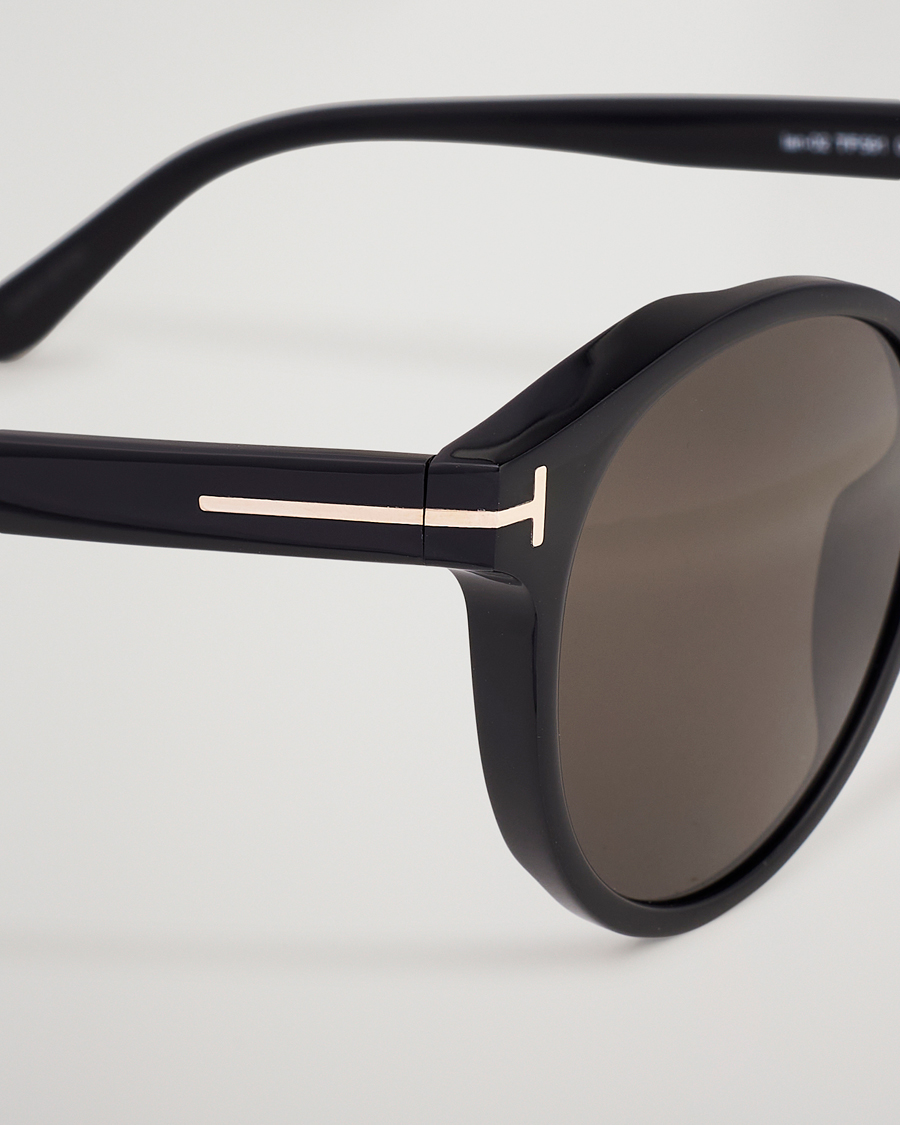 Men | Sunglasses | Tom Ford | Ian FT0591 Sunglasses Shiny Black