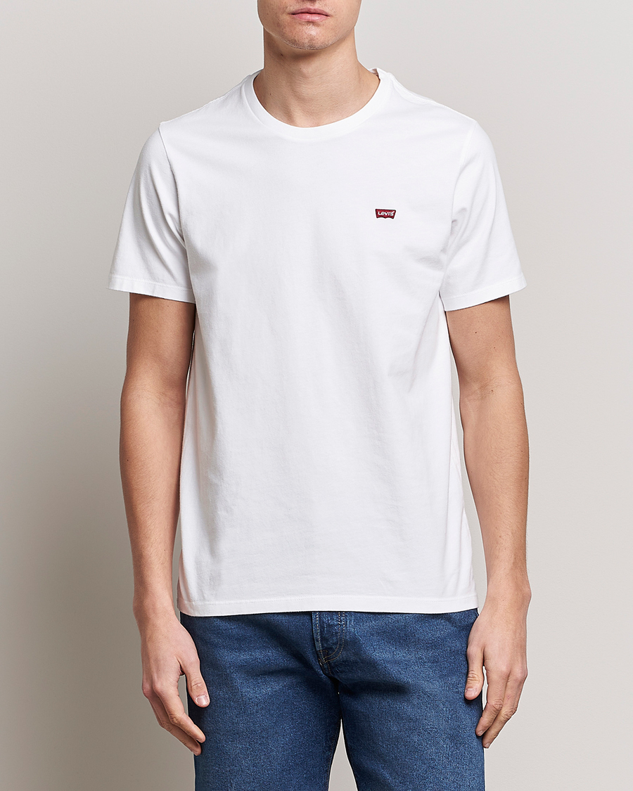 Men | T-Shirts | Levi's | Chest Logo Tee White
