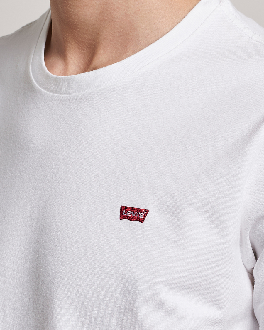 Men | T-Shirts | Levi's | Chest Logo Tee White