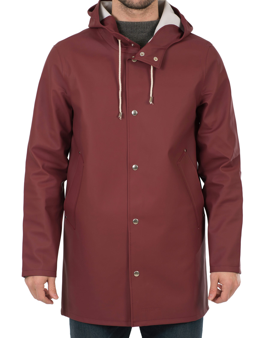 Men | Coats & Jackets | Stutterheim | Stockholm Raincoat Burgundy