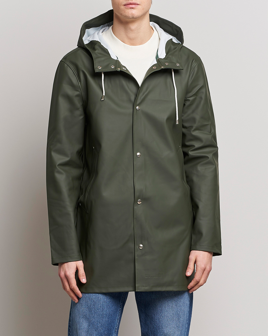 Men | Face the Rain in Style | Stutterheim | Stockholm Raincoat Green