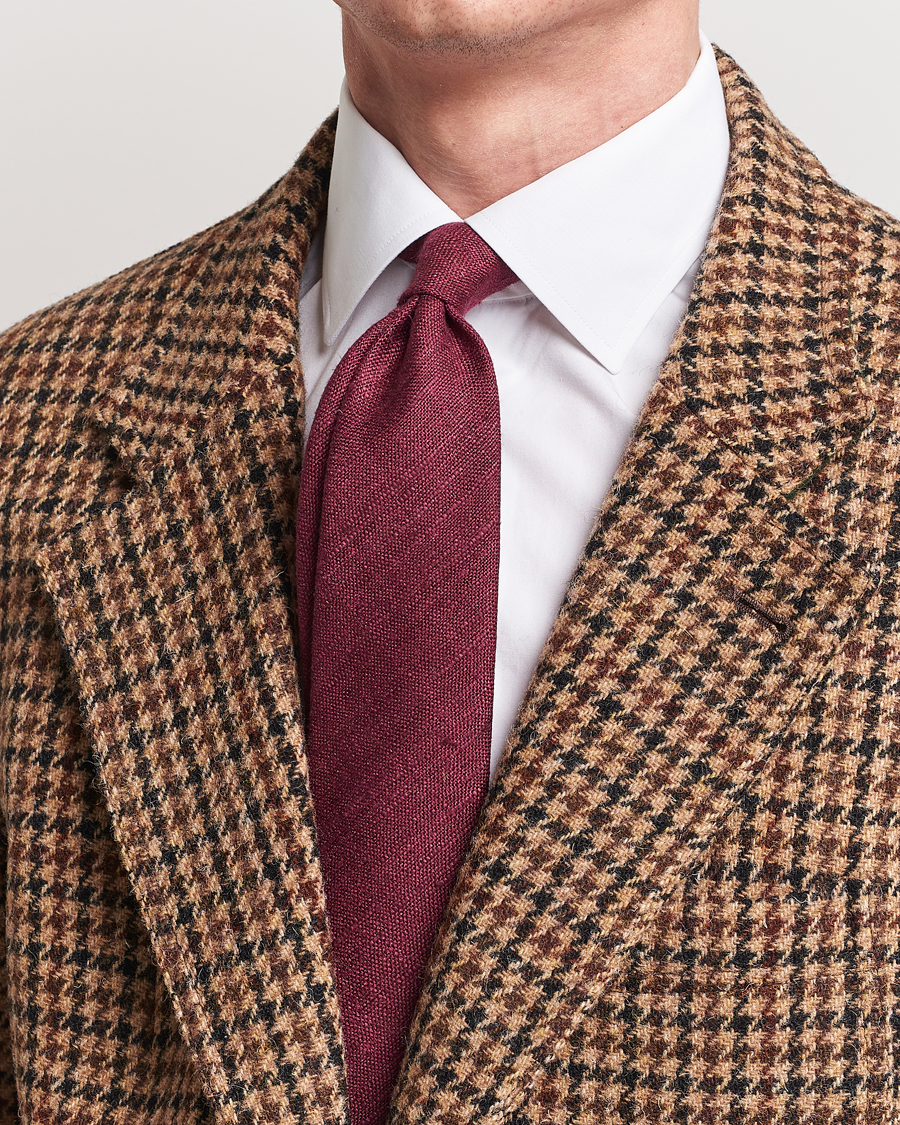 Men | Ties | Drake's | Silk Tussah Handrolled Tie Wine