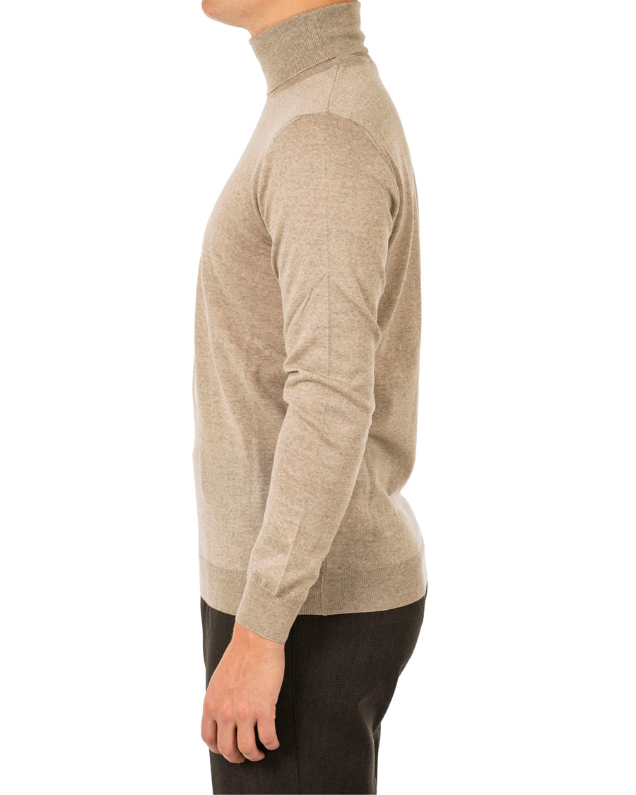 Men | Sweaters & Knitwear | Oscar Jacobson | Cole Extra Fine Merino Rollneck Beige
