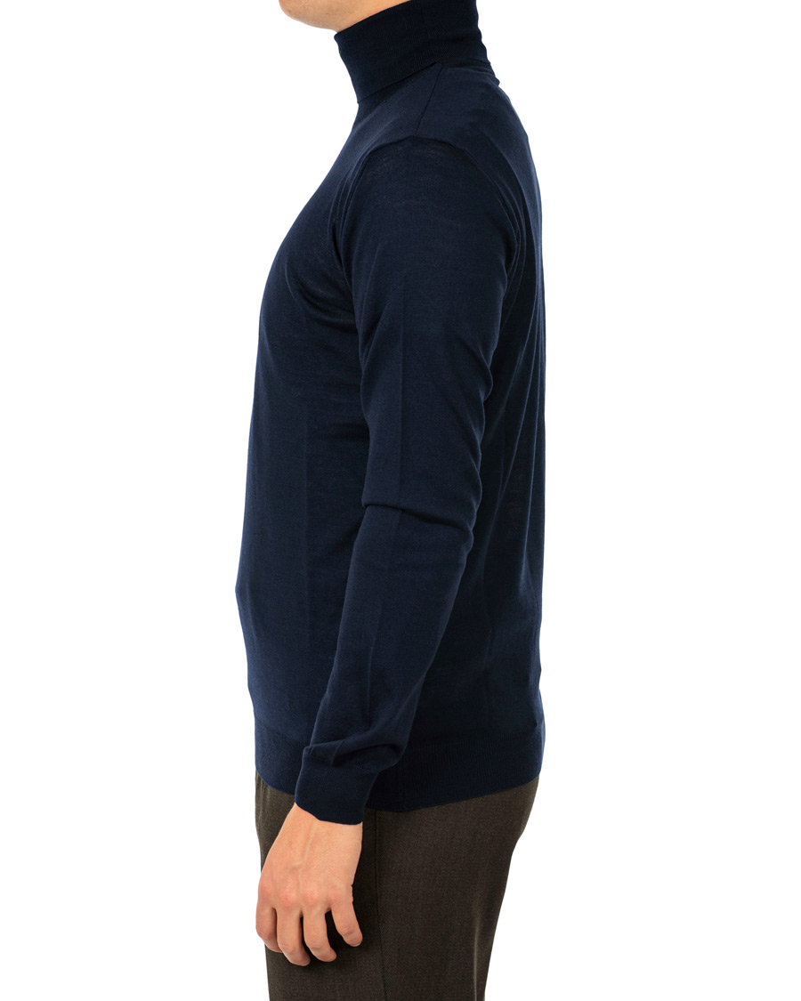 Men | Sweaters & Knitwear | Oscar Jacobson | Cole Extra Fine Merino Rollneck Navy