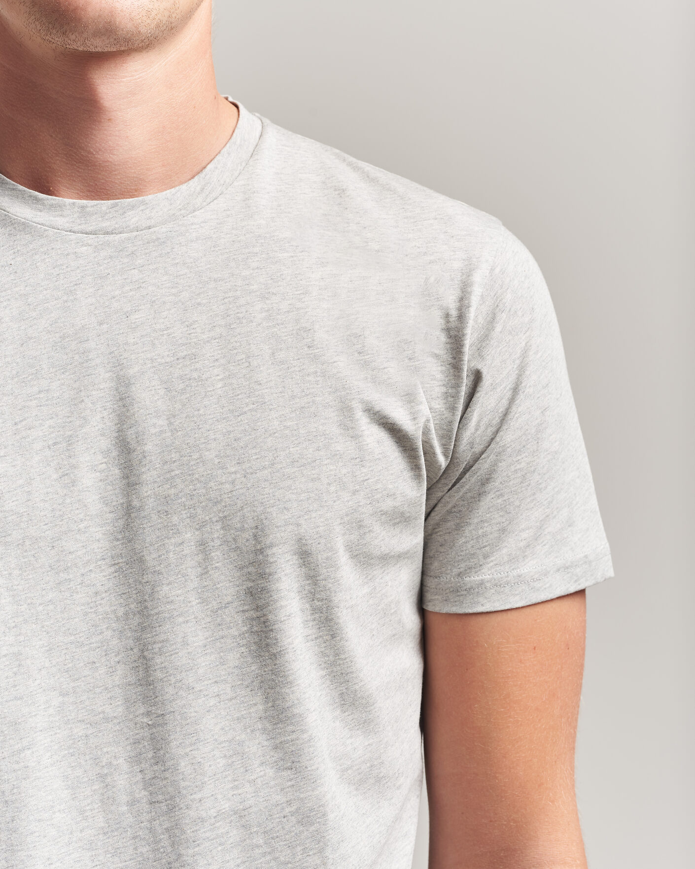 Men | T-Shirts | Sunspel | Riviera Midweight T-Shirt Grey Melange