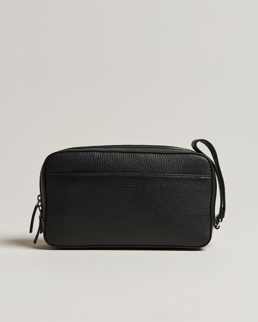 Men | Bags | Tiger of Sweden | Wes Grained Leather Toilet Bag Black