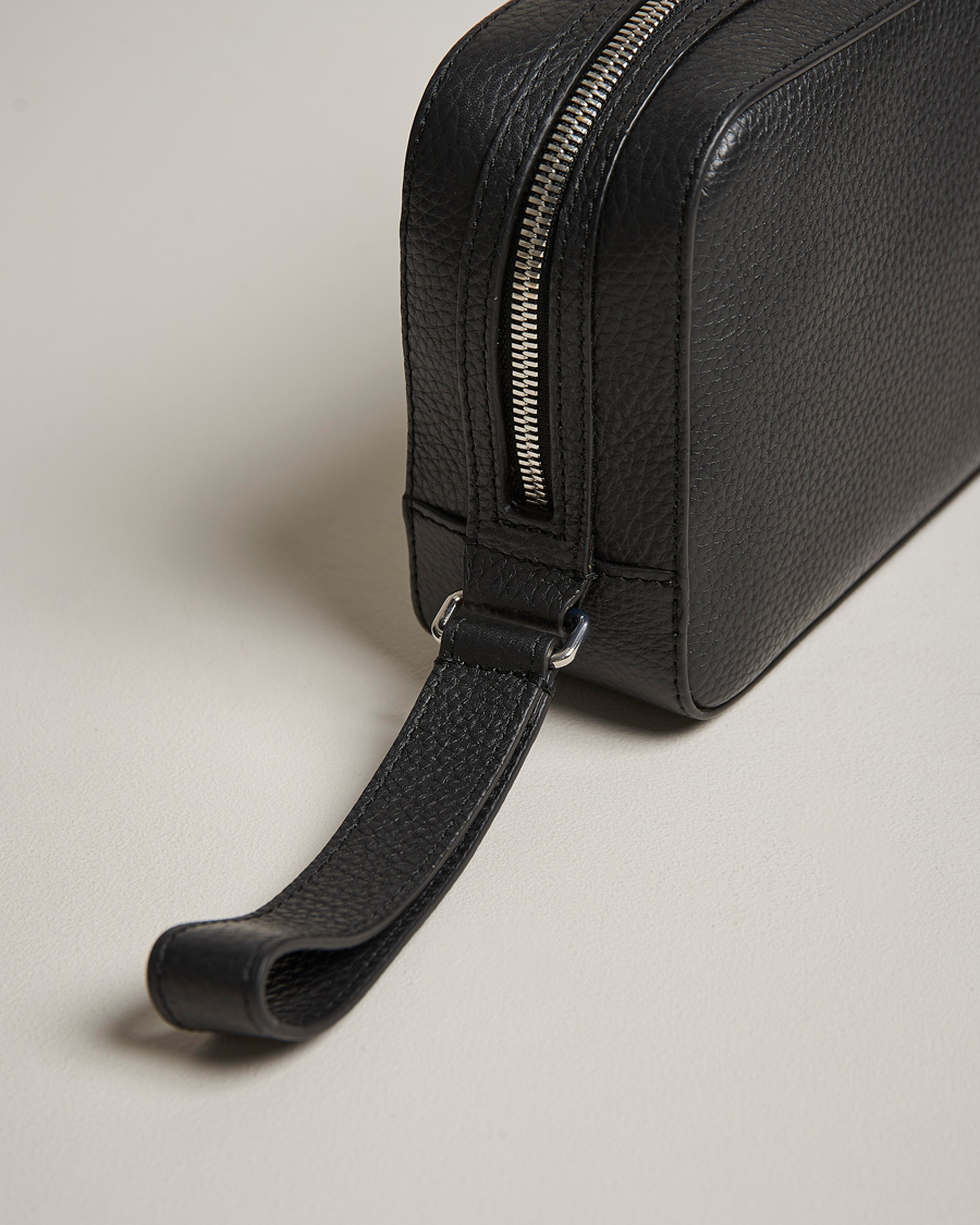 Men | Bags | Tiger of Sweden | Wes Grained Leather Toilet Bag Black