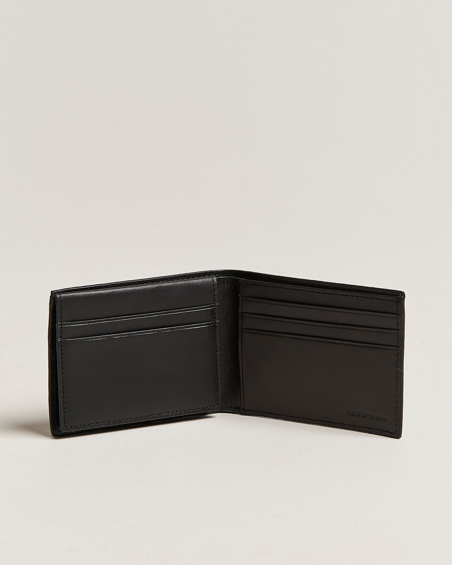 Men | Bi-fold & Zip Wallets | Tiger of Sweden | Wrene Grained Leather Wallet Black