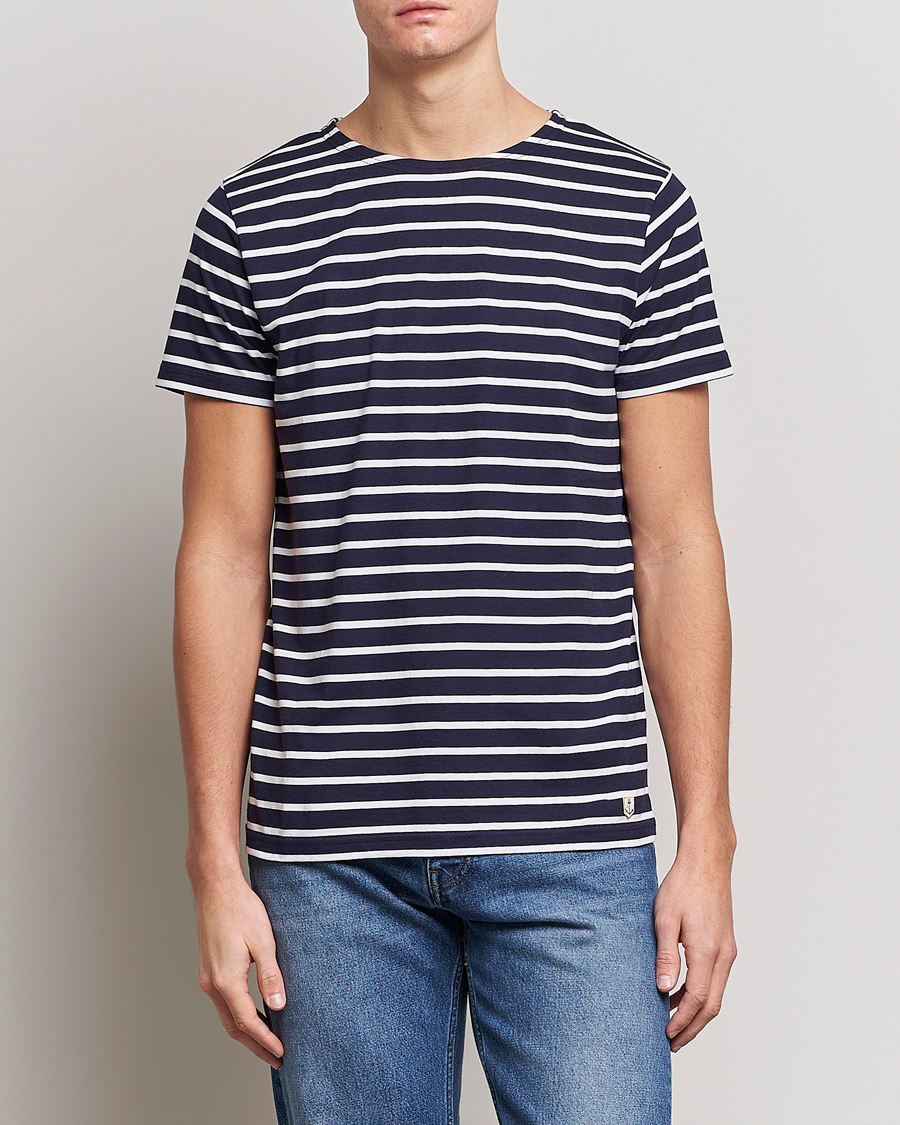 Men | Wardrobe Basics | Armor-lux | Hoëdic Boatneck Héritage Stripe T-shirt Navy/White