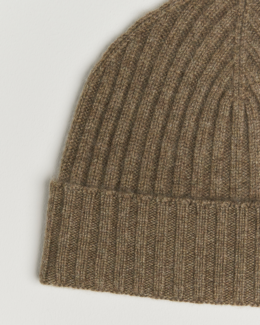 Men | Beanies | Amanda Christensen | Rib Knitted Cashmere Cap Olive Melange