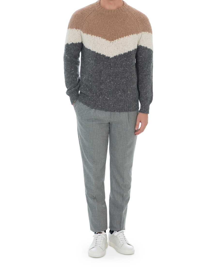 Men | Trousers | Brunello Cucinelli | Slim Fit Pin Stripe Pleated Flannel Trousers Light Grey