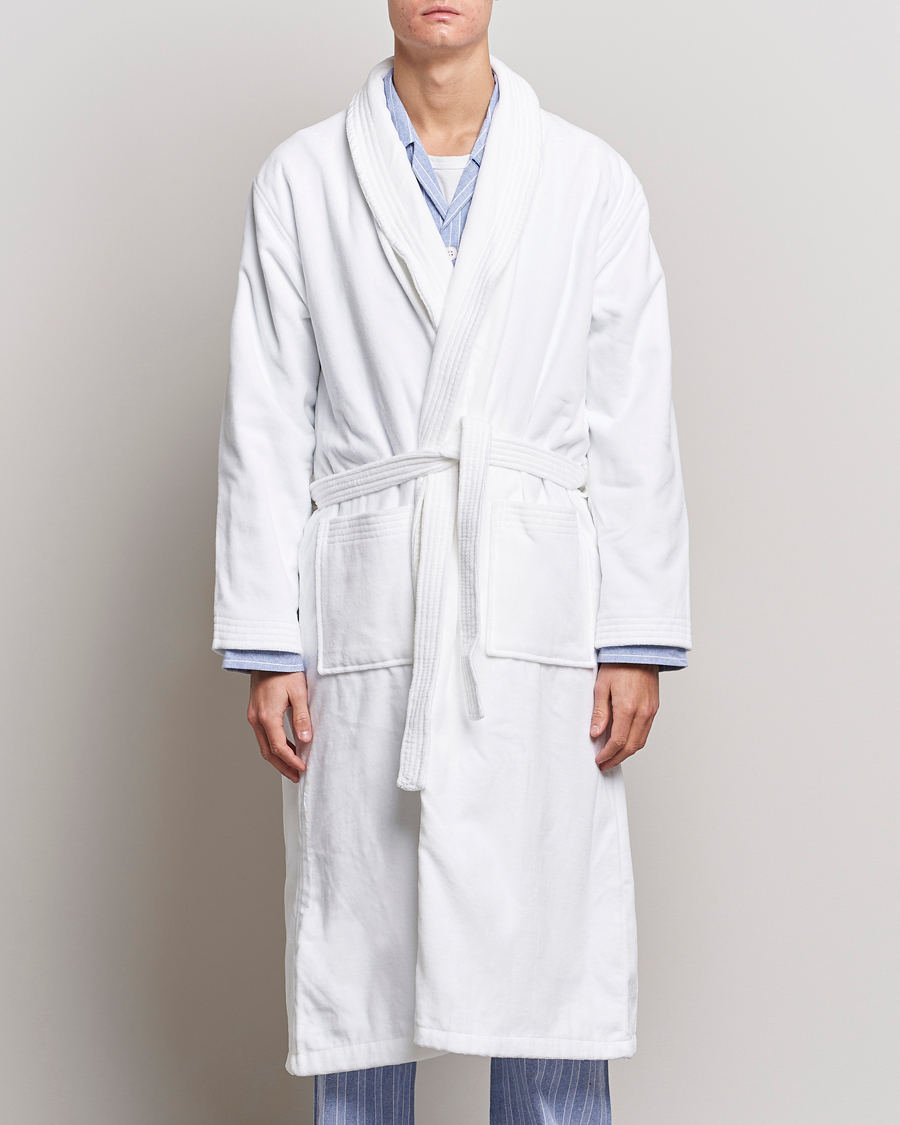 Men :: Robes :: Terry Cloth Robes :: 100% Turkish Cotton White Heavy Weight  Hooded Terry Bathrobe - Wholesale bathrobes, Spa robes, Kids robes, Cotton  robes, Spa Slippers, Wholesale Towels