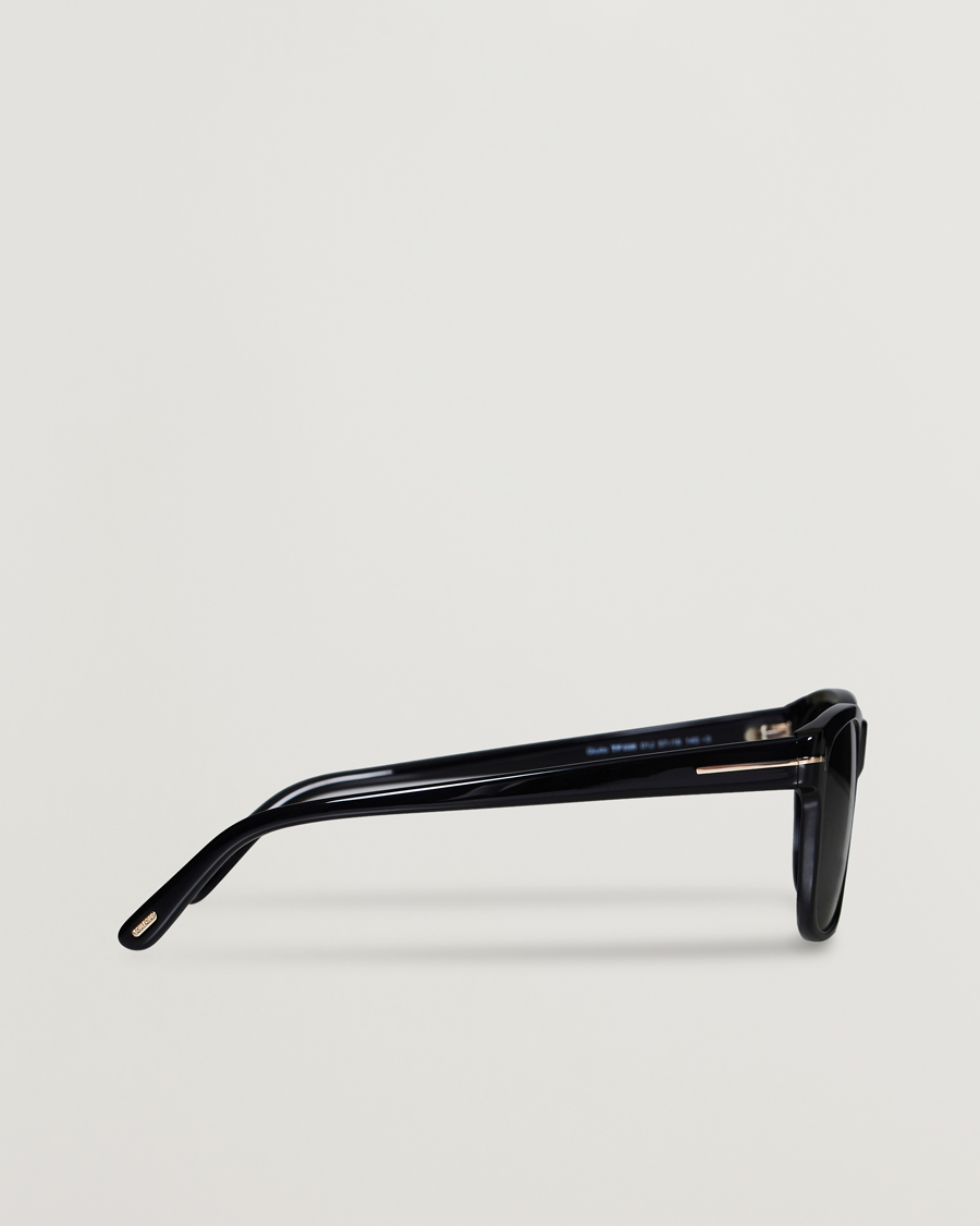 Men | Sunglasses | Tom Ford | Giulio FT0698 Sunglasses Black