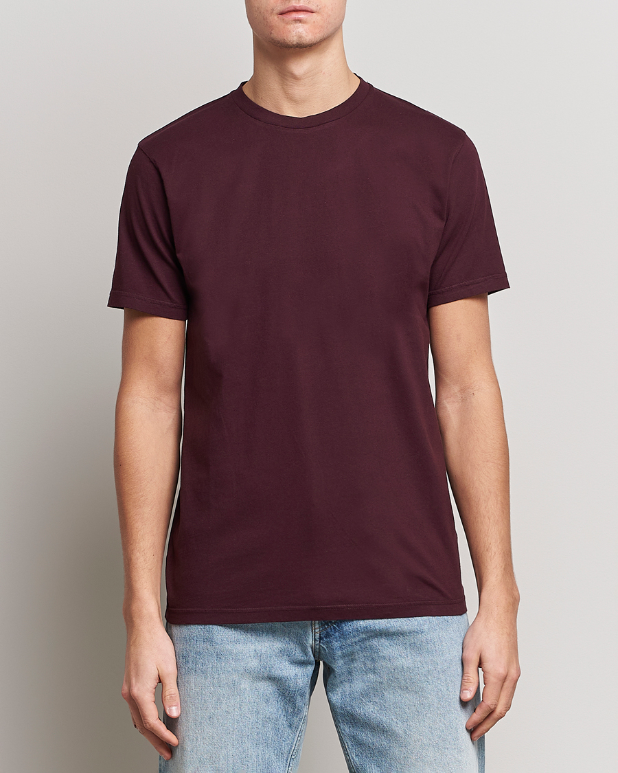 Men | T-Shirts | Colorful Standard | Classic Organic T-Shirt Oxblood Red
