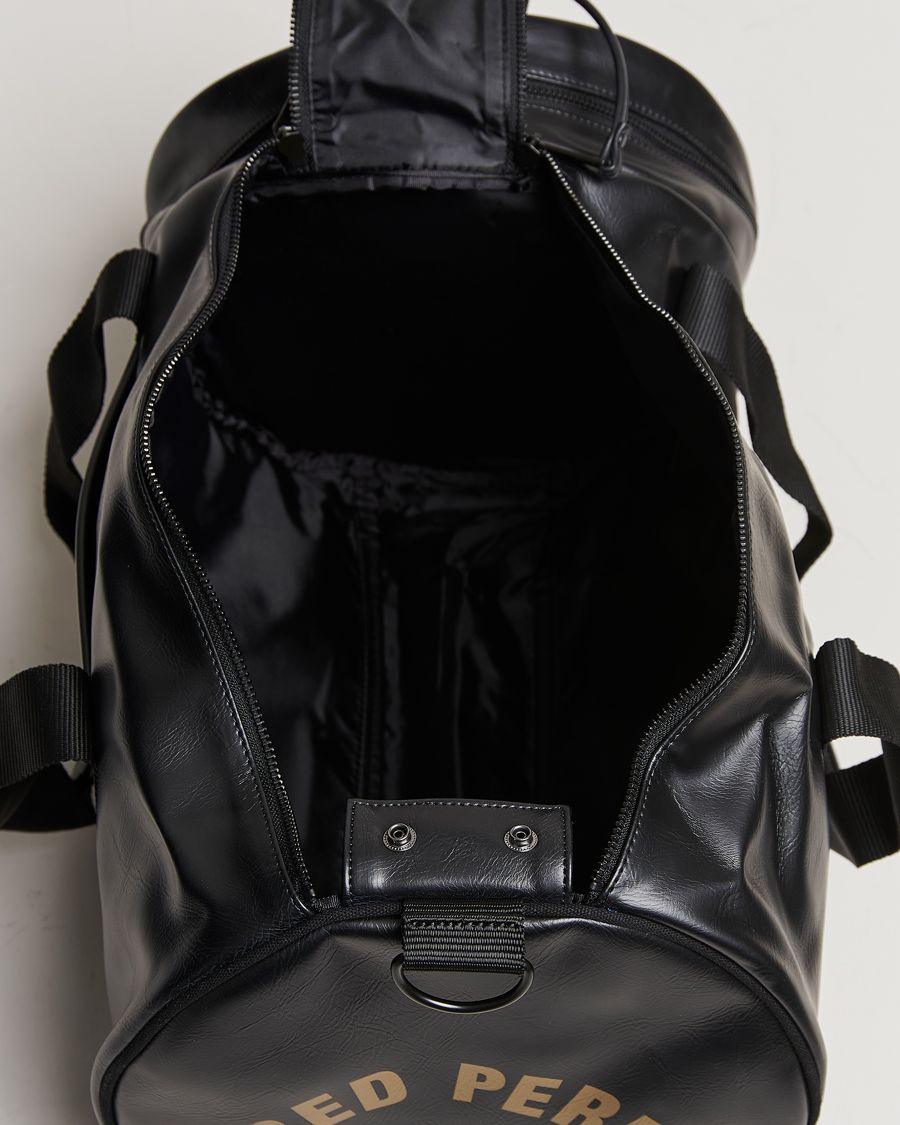 Men | Fred Perry Tonal Barrel Bag Black | Fred Perry | Tonal Barrel Bag Black