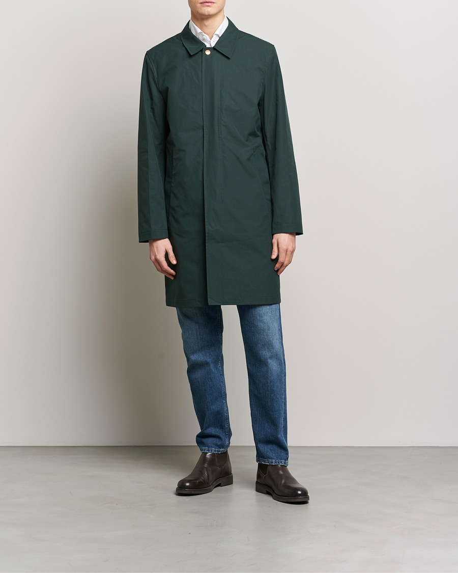 Men | Face the Rain in Style | Private White V.C. | Unlined Cotton Ventile Mac Coat 3.0 Racing Green