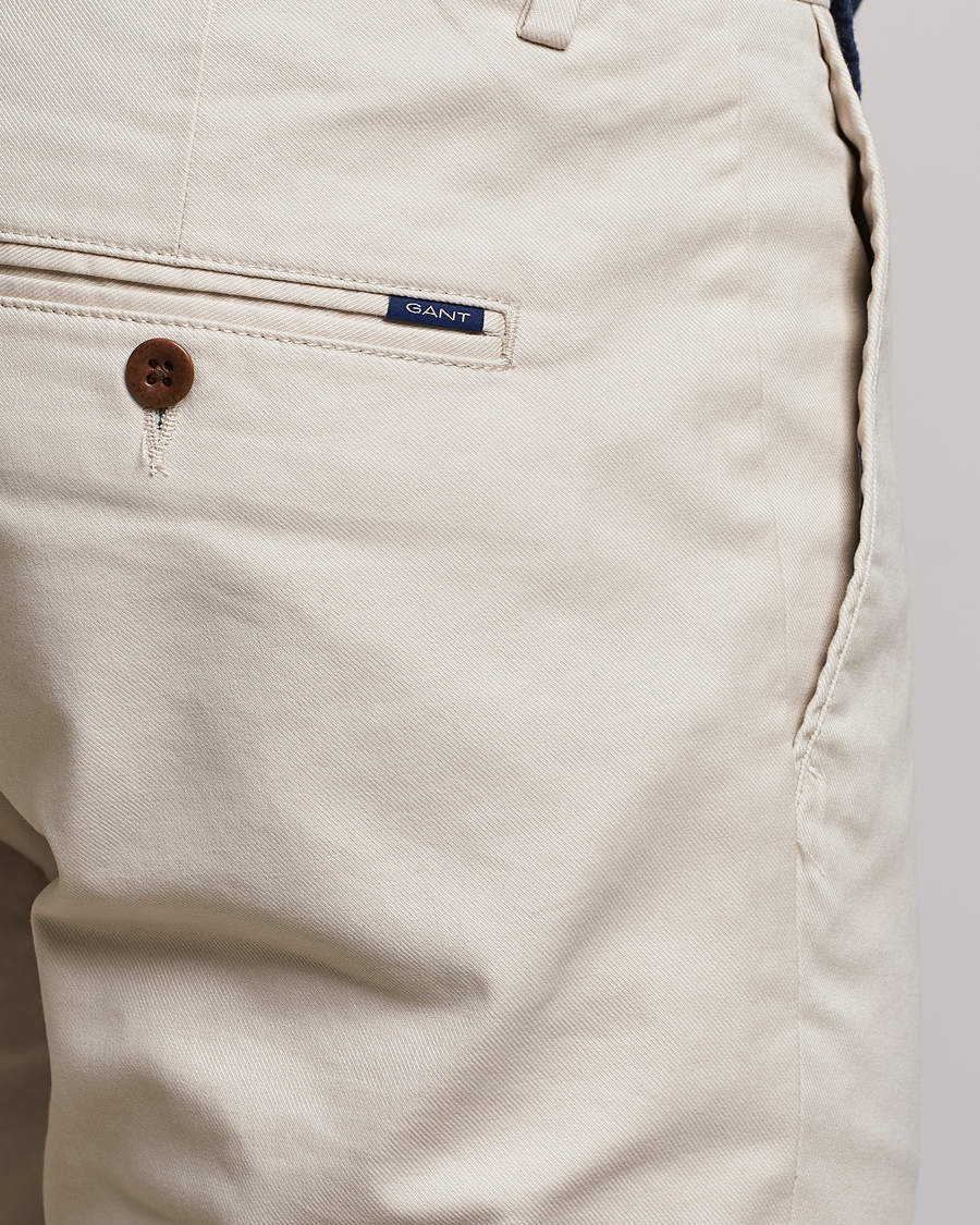 Men | Trousers | GANT | Slim Fit Tech Prep Chino Putty