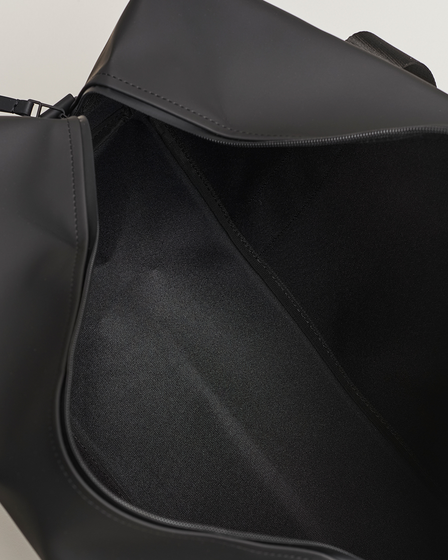 Men | RAINS Small Weekendbag Black | RAINS | Small Weekendbag Black