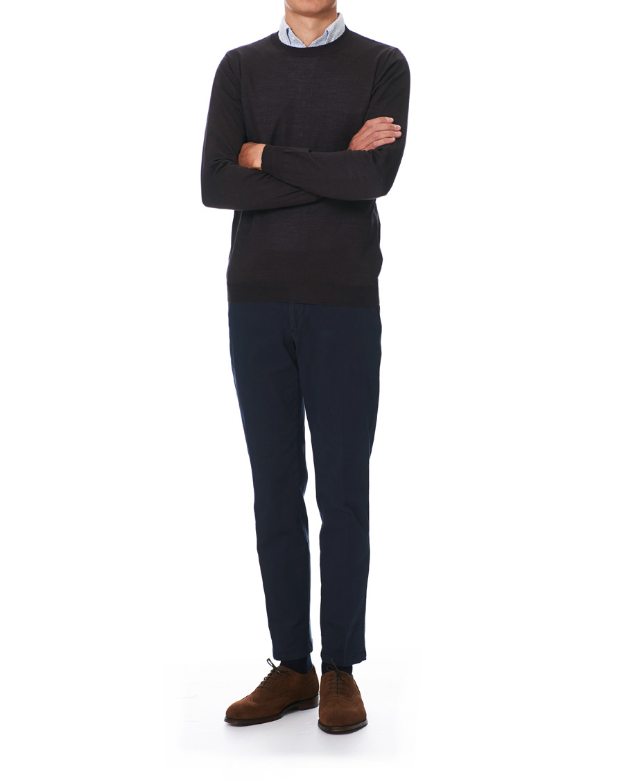 Men | Sweaters & Knitwear | Oscar Jacobson | Custer Extra Fine Merino Crew Neck Brown
