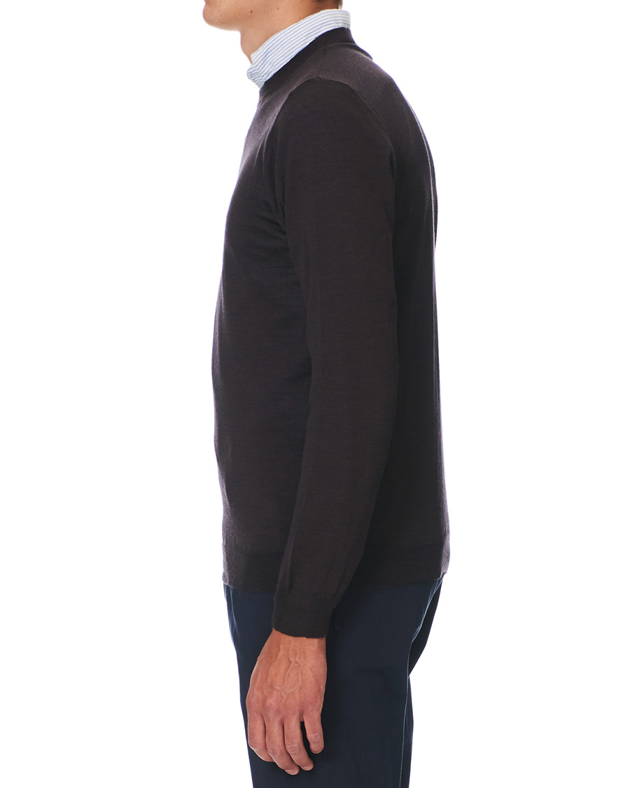 Men | Sweaters & Knitwear | Oscar Jacobson | Custer Extra Fine Merino Crew Neck Brown