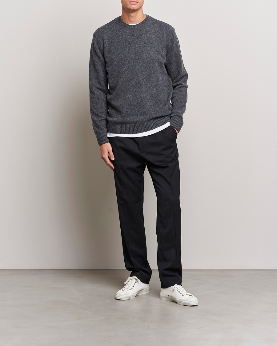 Men | Sweaters & Knitwear | Colorful Standard | Classic Merino Wool Crew Neck Lava Grey