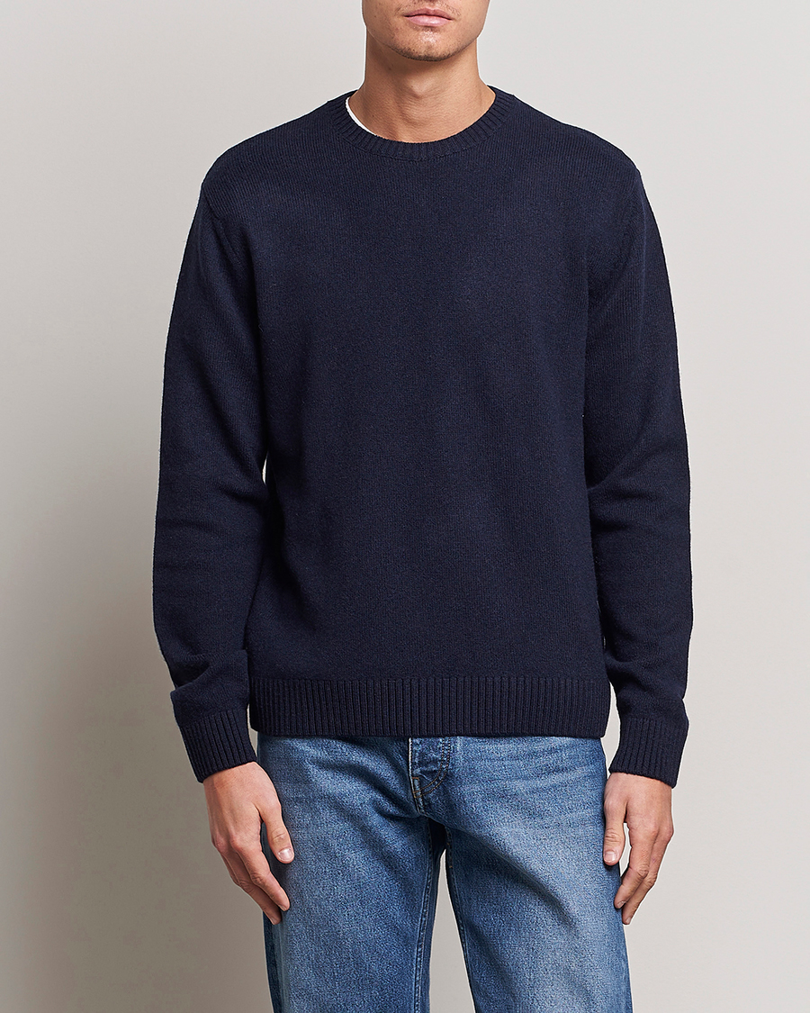 Men | Knitted Jumpers | Colorful Standard | Classic Merino Wool Crew Neck Navy Blue