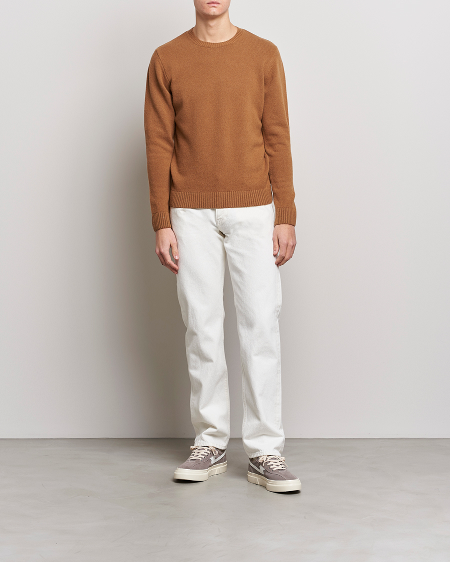 Men | Sweaters & Knitwear | Colorful Standard | Classic Merino Wool Crew Neck Sahara Camel