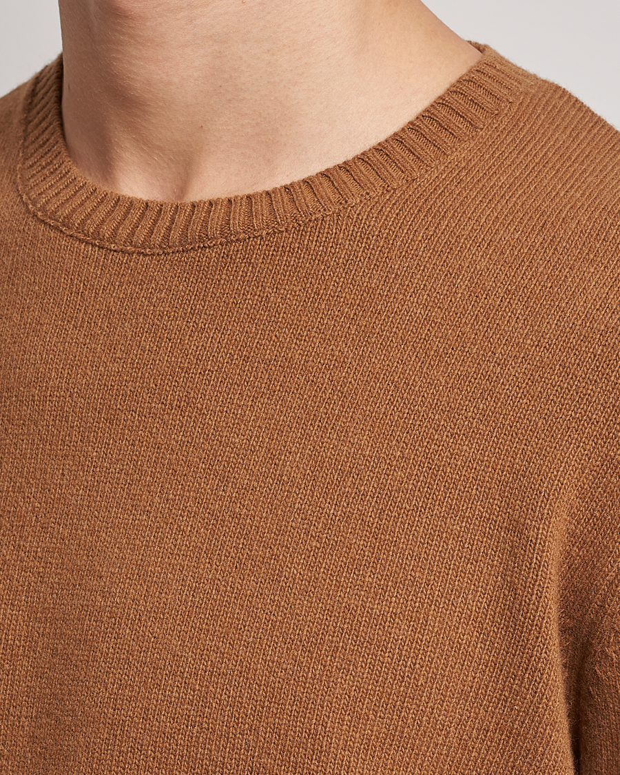 Men | Sweaters & Knitwear | Colorful Standard | Classic Merino Wool Crew Neck Sahara Camel