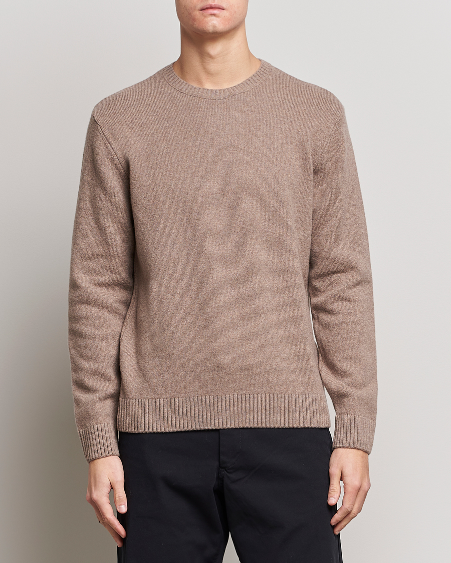 Men | Knitted Jumpers | Colorful Standard | Classic Merino Wool Crew Neck Warm Taupe