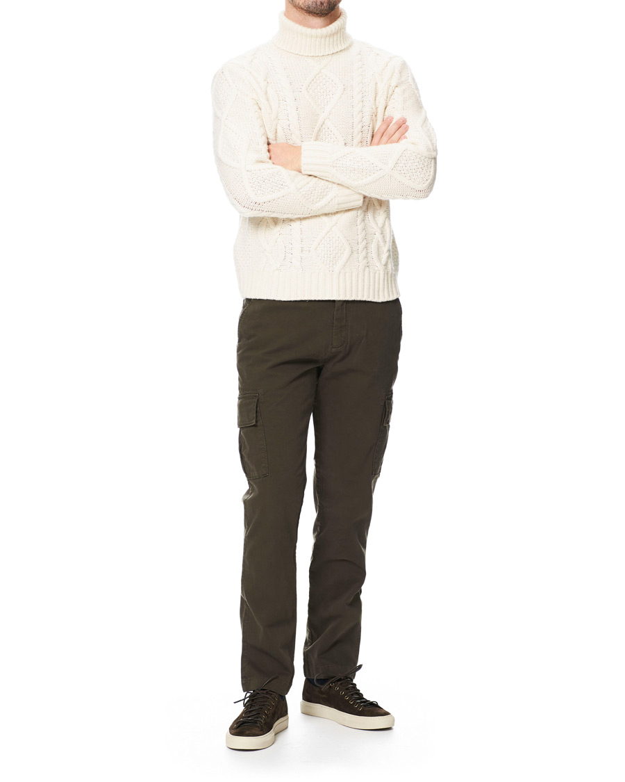 Men | Trousers | Lyle & Scott | Cargo Pants Trek Green