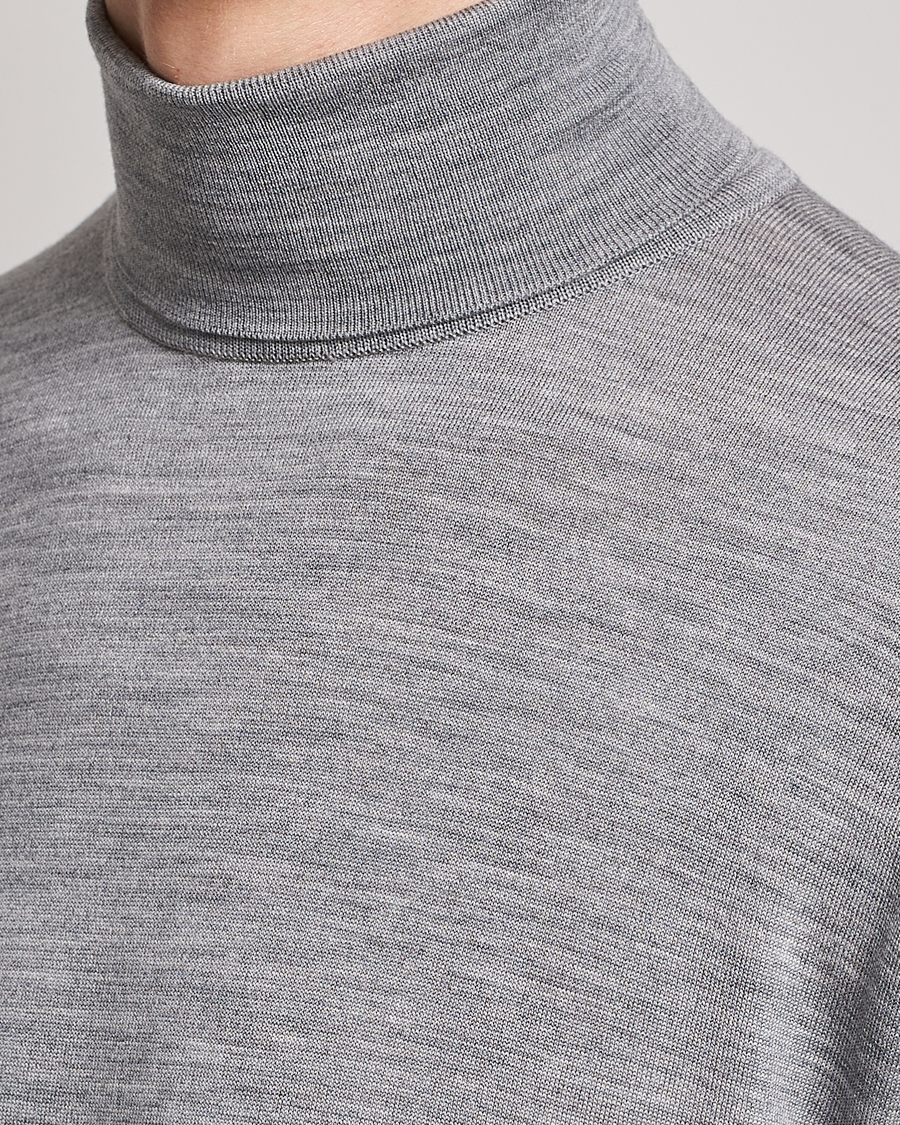 Men | Sweaters & Knitwear | John Smedley | Cherwell Extra Fine Merino Rollneck Silver