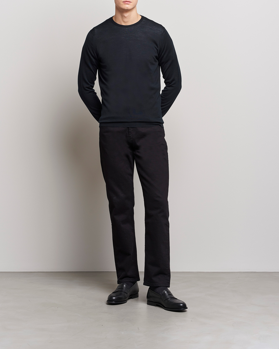 Men | Sweaters & Knitwear | John Smedley | Lundy Extra Fine Merino Crew Neck Black