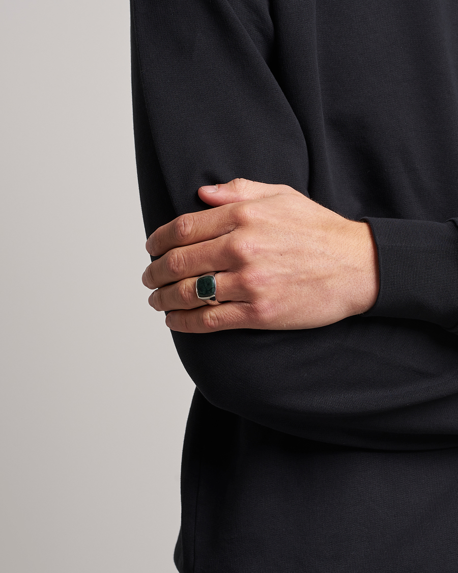 Men | New Nordics | Tom Wood | Cushion Green Marble Ring Silver
