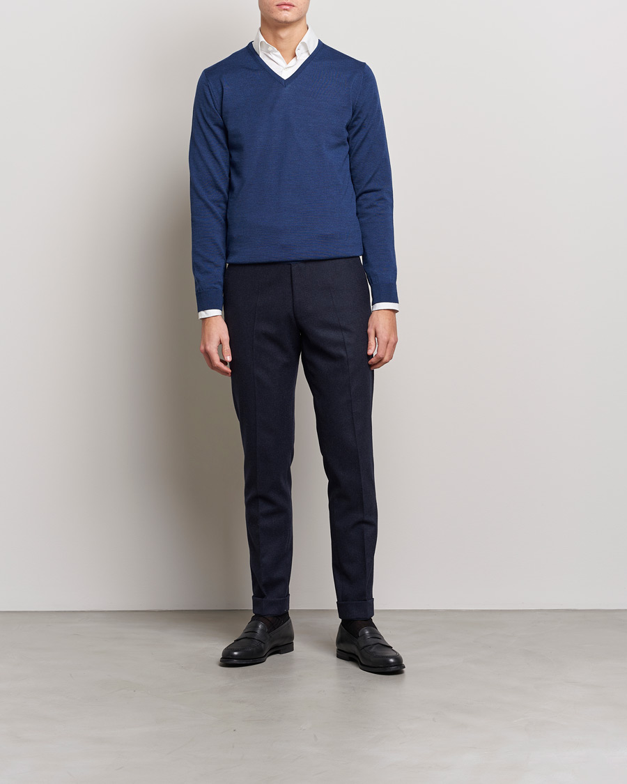 Men | Sweaters & Knitwear | Stenströms | Merino V-Neck Blue