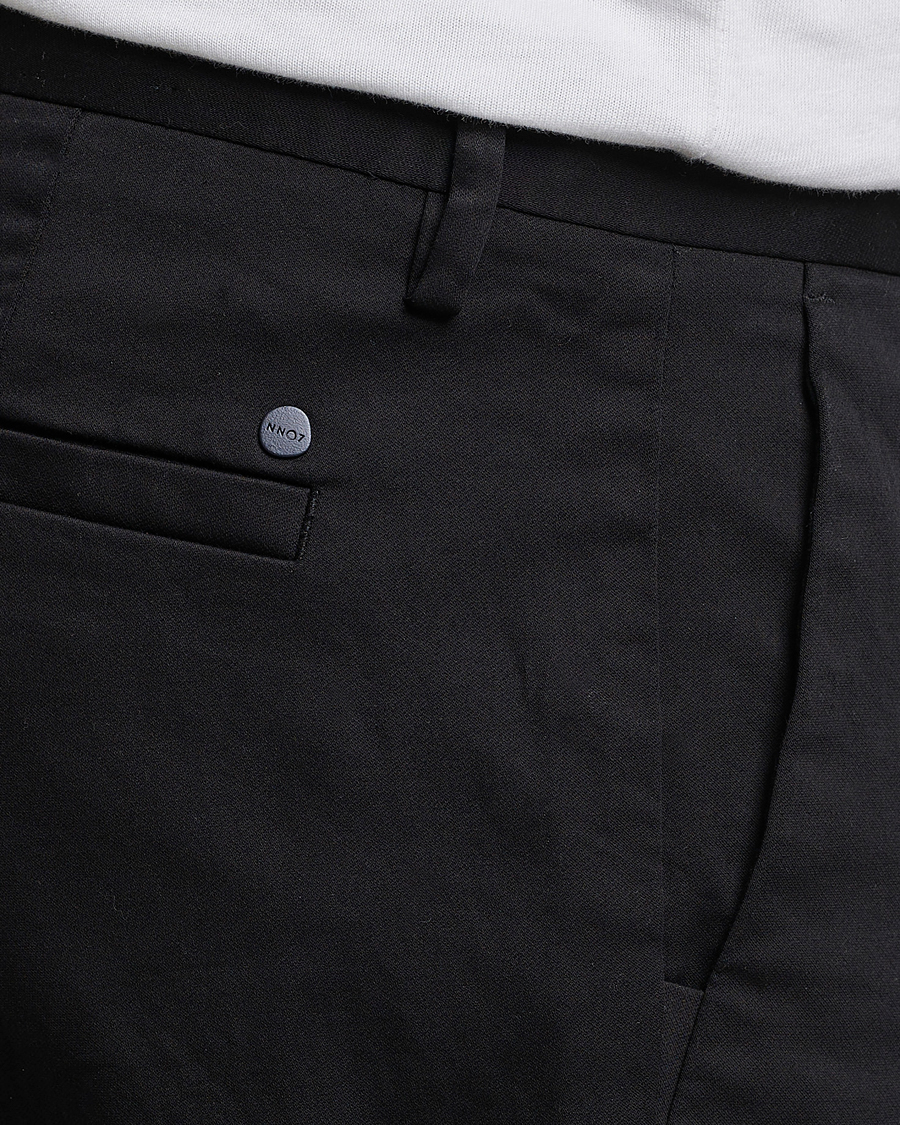 Men | Trousers | NN07 | Theo Regular Fit Stretch Chinos Black