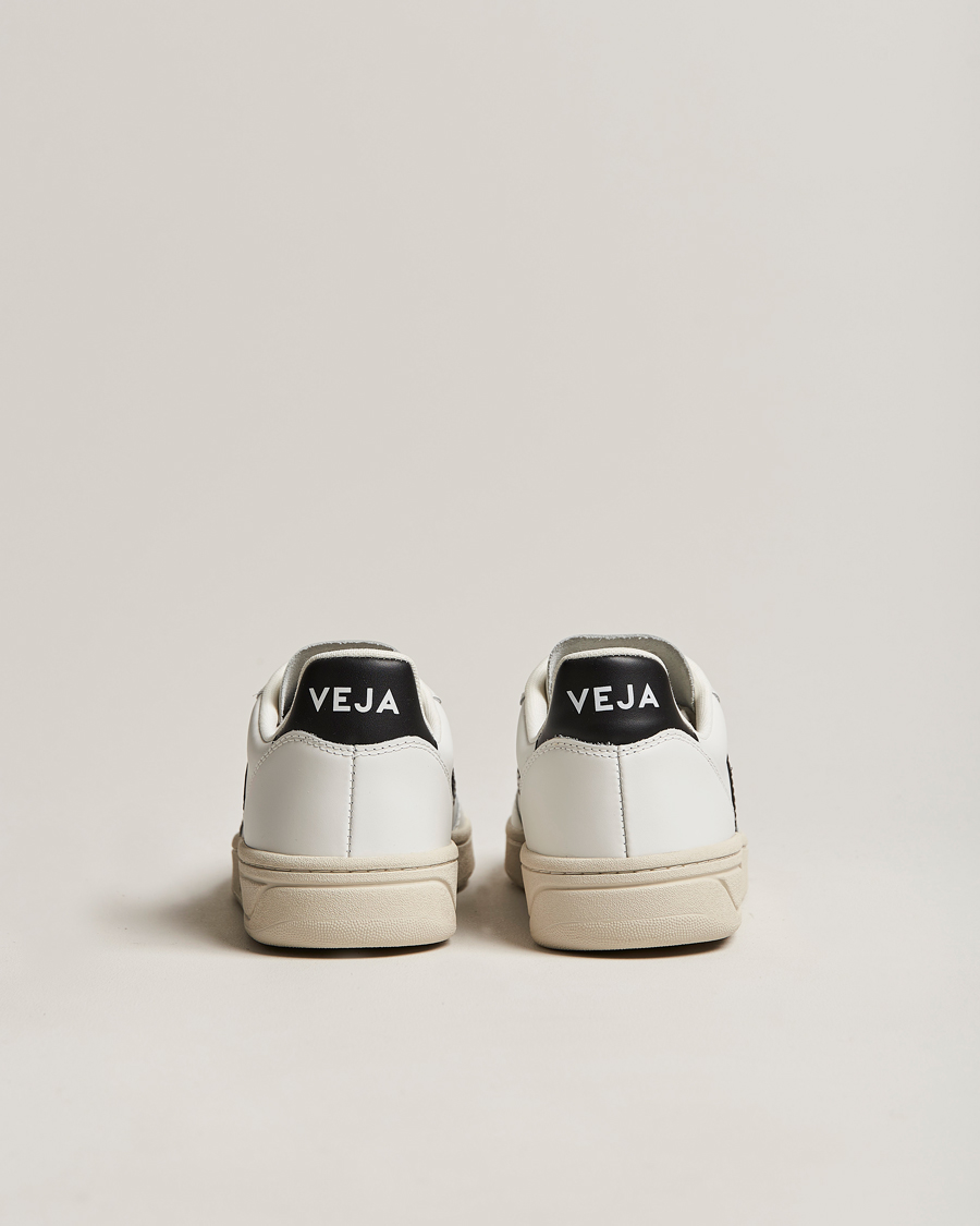 Men | Veja V-10 Leather Sneaker Extra White/Black | Veja | V-10 Leather Sneaker Extra White/Black