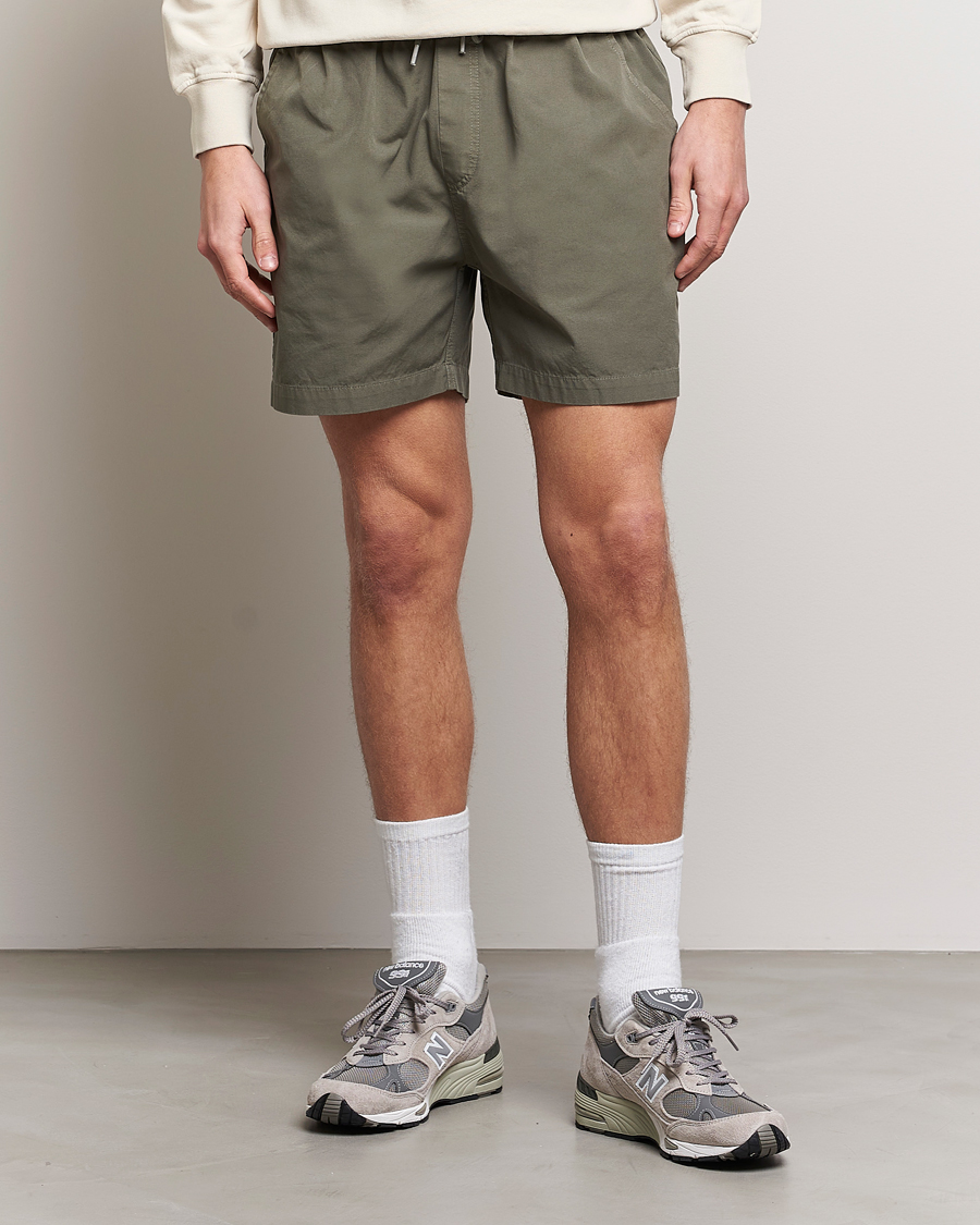 Men | The Summer Collection | Colorful Standard | Classic Organic Twill Drawstring Shorts Dusty Olive