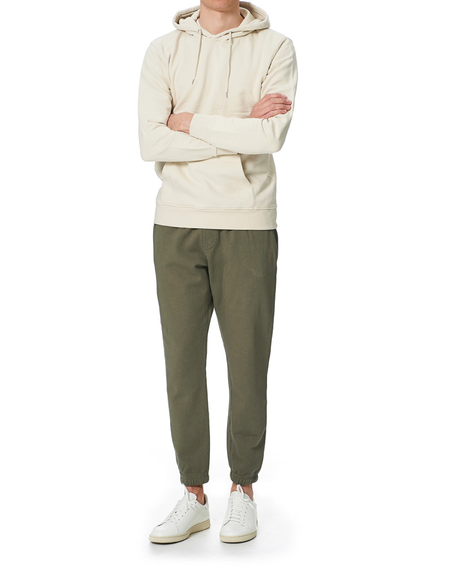 Men | Trousers | Colorful Standard | Classic Organic Sweatpants Dusty Olive