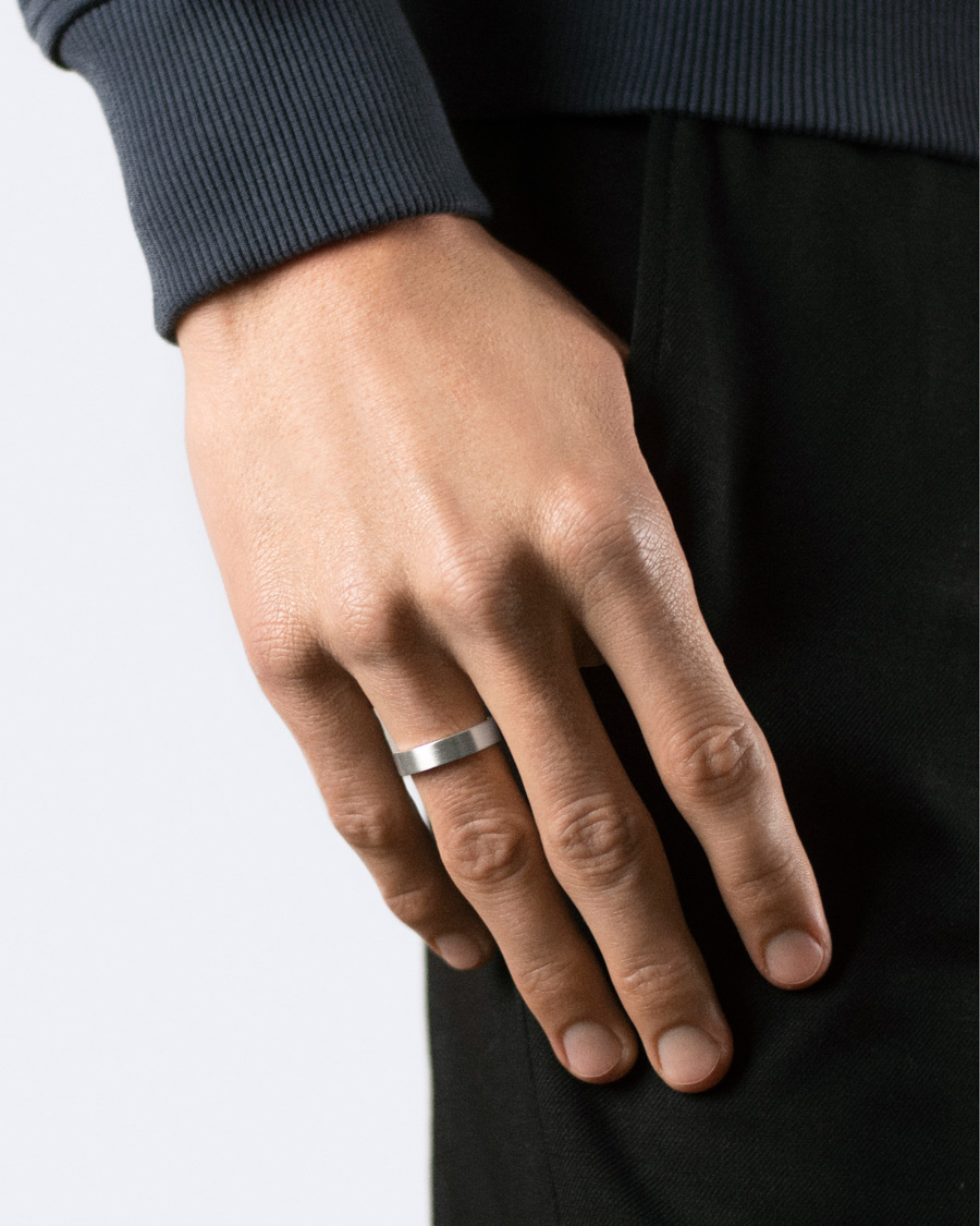 Men | Luxury Brands | LE GRAMME | Ribbon Brushed Ring Sterling Silver 7g