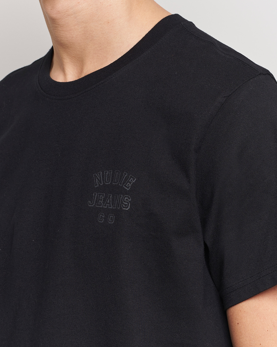Men | T-Shirts | Nudie Jeans | Roy Logo Crew Neck Tee Black