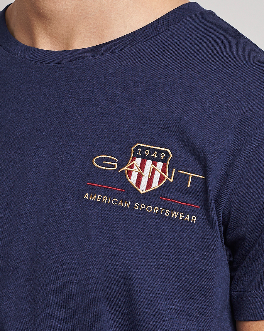 Men | T-Shirts | GANT | Archive Shield Logo Crew Neck Tee Evening Blue