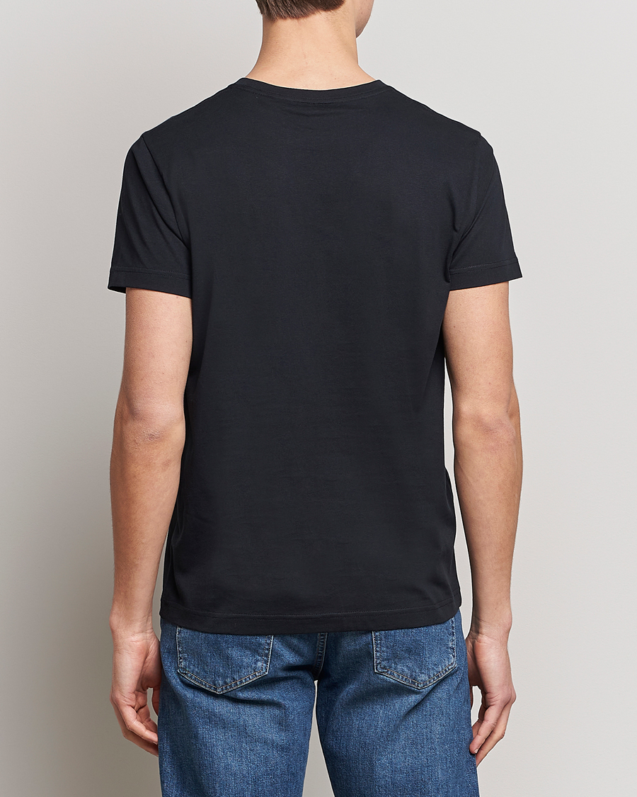 Men | T-Shirts | GANT | Archive Shield Logo Crew Neck Tee Black