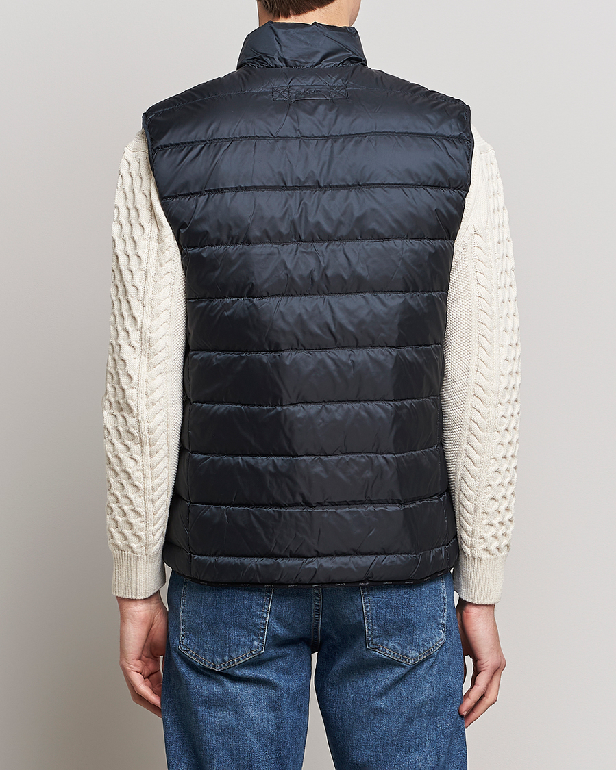 Men | Gilets | GANT | The Light Down Gilet Black