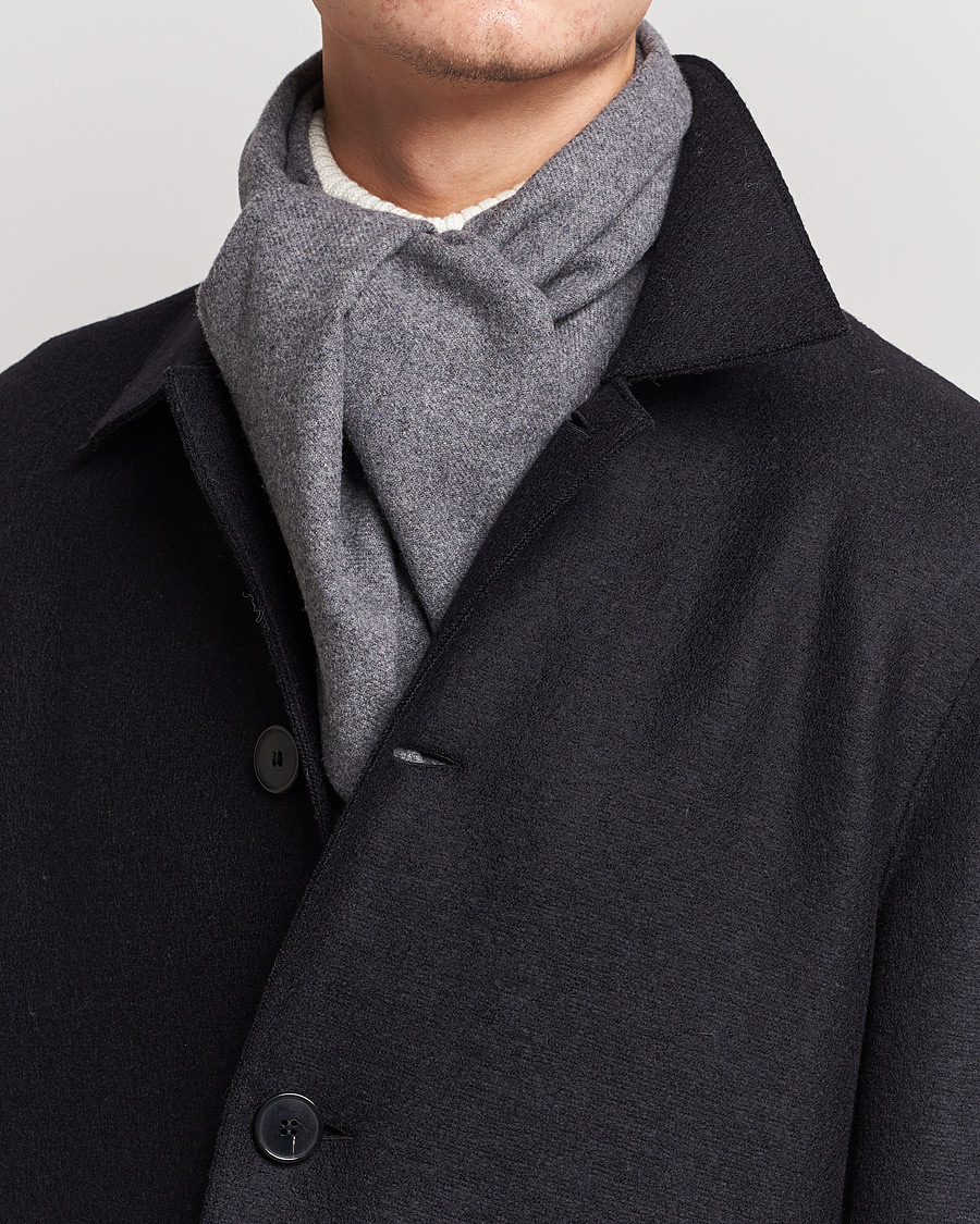 Men | Warming accessories | GANT | Solid Wool Scarf Charcoal Melange